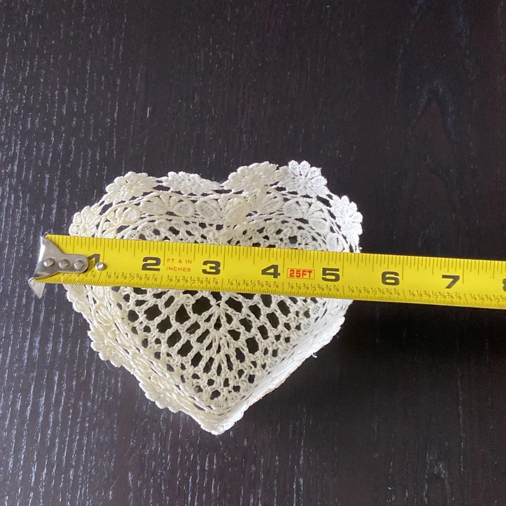 NIB Heart shaped lace baskets